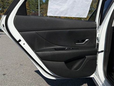 New 2026 Hyundai Elantra Blue image 21