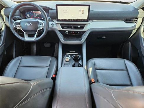 Used 2025 Ford Explorer Active w/ Active Comfort Package image 20