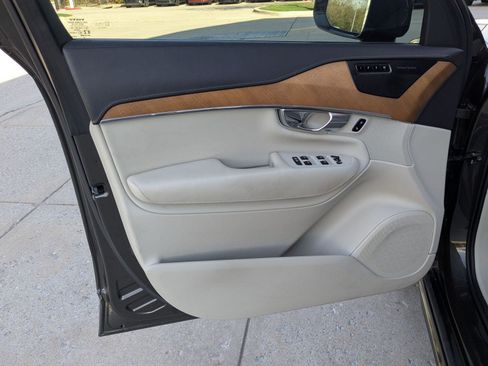 Used 2020 Volvo XC90 T6 Inscription image 13