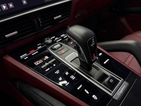 Used 2019 Porsche Cayenne S AWD/4WD image 26