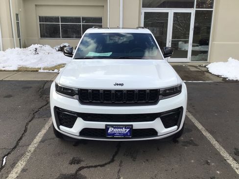 New 2026 Jeep Grand Cherokee Limited image 2