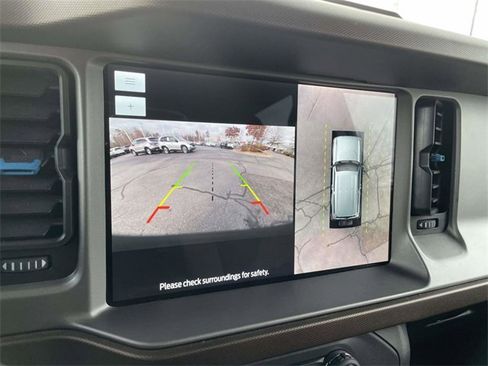 Used 2023 Ford Bronco Outer Banks image 30