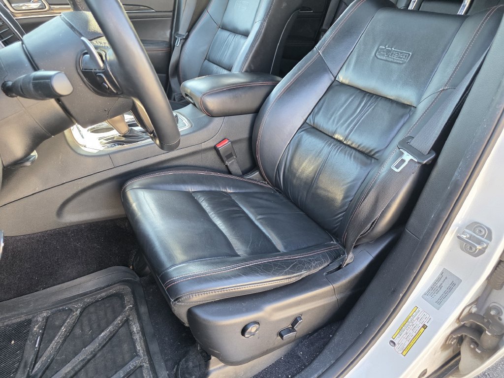 Used 2016 Jeep Grand Cherokee Limited 75th Anniversary AWD/4WD image 16