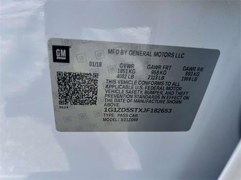 Used 2018 Chevrolet Malibu LT image 14