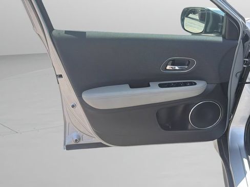Used 2020 Honda HR-V EX image 17
