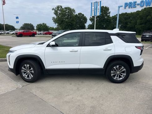 Used 2025 Chevrolet Equinox LT AWD/4WD image 3