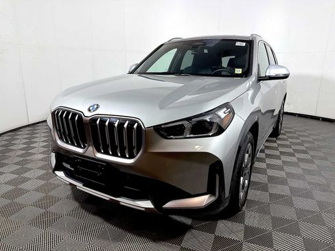 Certified 2024 BMW X1 xDrive28i w/ Convenience Package AWD/4WD image 3