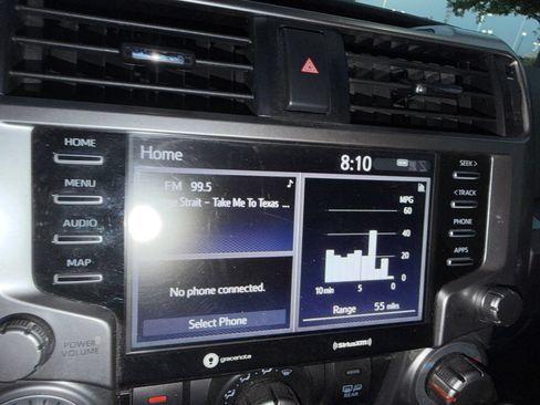 Used 2022 Toyota 4Runner SR5 AWD/4WD image 9