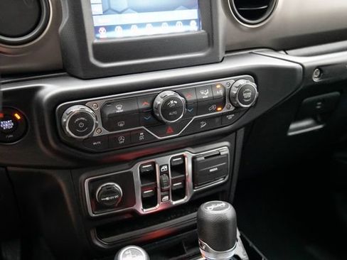 Used 2020 Jeep Wrangler Unlimited Sport S AWD/4WD image 25