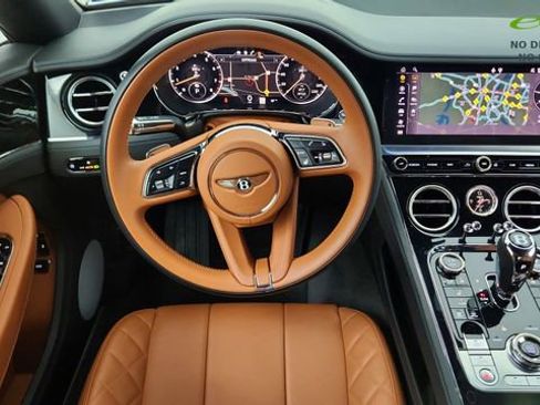 Used 2022 Bentley Continental GT AWD/4WD image 38