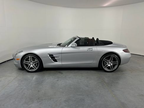 Used 2012 Mercedes-Benz SLS AMG Roadster image 26