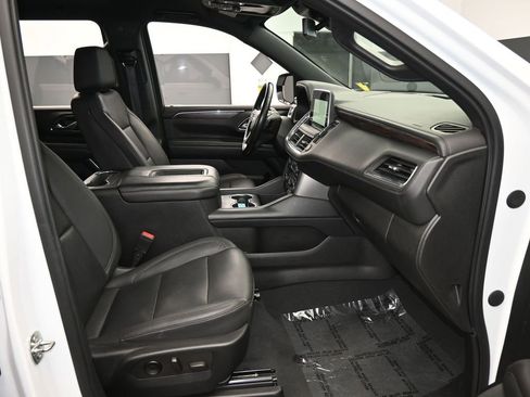Used 2023 Chevrolet Suburban LT AWD/4WD image 39