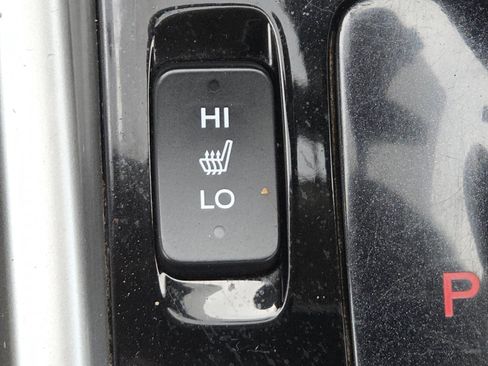 Used 2016 Honda Accord Touring image 7