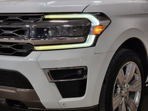 Used 2022 Ford Expedition Max King Ranch image 14
