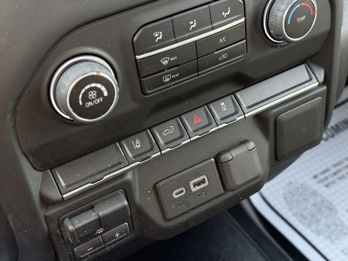 Used 2024 Chevrolet Silverado 2500 W/T image 24