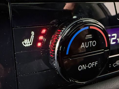 New 2026 Nissan Pathfinder SL image 15