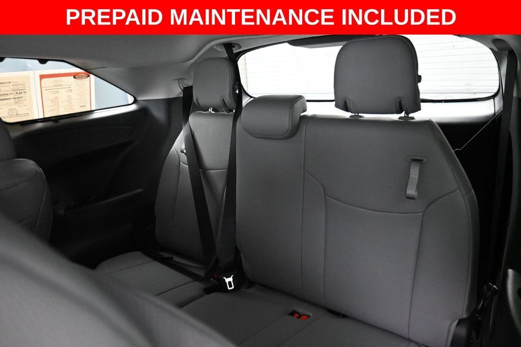 Certified 2026 Toyota Sienna XLE FWD image 28