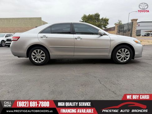 Used 2010 Toyota Camry FWD image 10