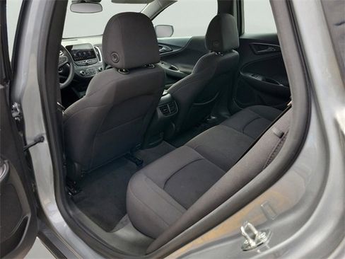 Used 2024 Chevrolet Malibu LT image 9