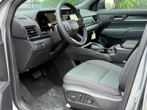 New 2026 GMC Terrain AT4 w/ Technology Package II AWD/4WD image 13