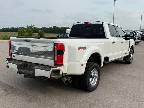 Used 2024 Ford F350 Platinum w/ FX4 Off-Road Package AWD/4WD image 18