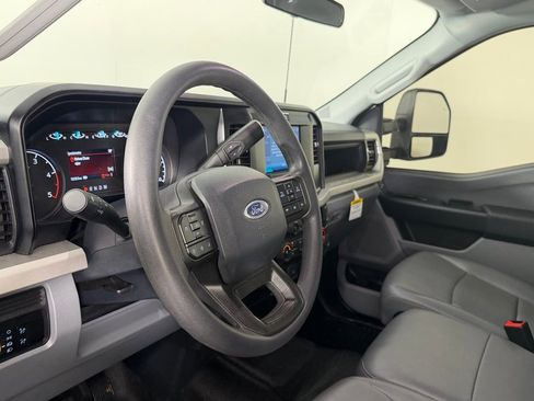 Used 2025 Ford F350 XL w/ 360-Degree Camera Package image 22