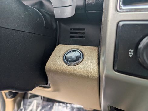 Used 2015 Ford F150 Lariat image 22