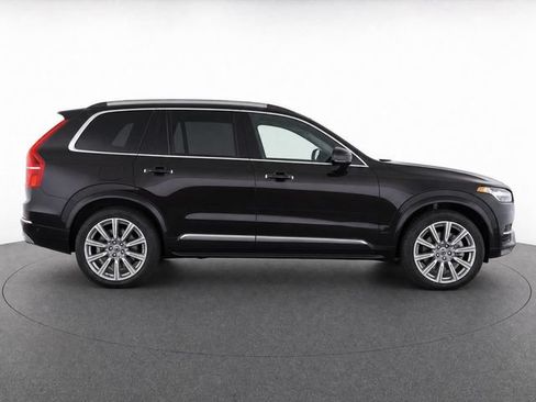 Used 2017 Volvo XC90 T6 Inscription w/ Vision Package AWD/4WD image 4