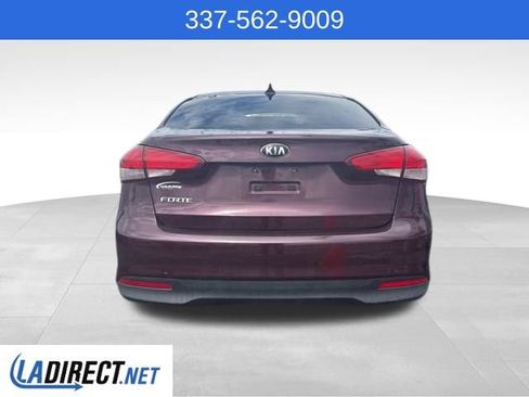 Used 2017 Kia Forte LX image 6