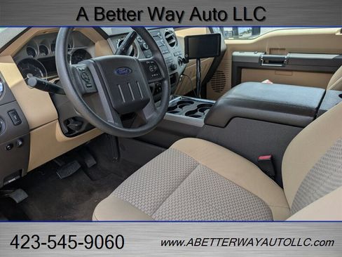 Used 2011 Ford F350 XLT w/ XLT Premium Pkg RWD image 10