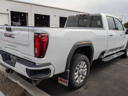 Used 2021 GMC Sierra 3500 Denali w/ Denali Ultimate Package AWD/4WD image 4