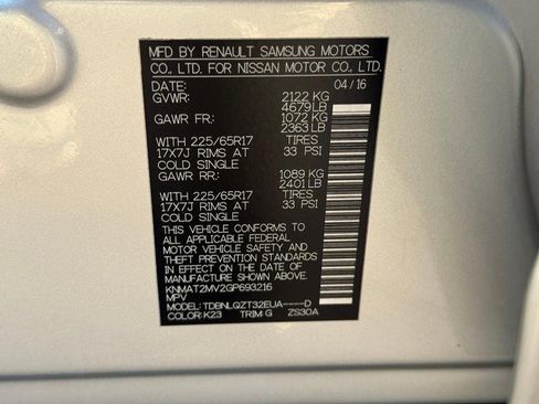 Used 2016 Nissan Rogue SV image 29