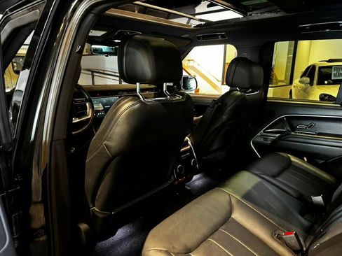 Used 2023 Land Rover Range Rover SE AWD/4WD image 18