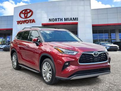 Used 2023 Toyota Highlander Platinum