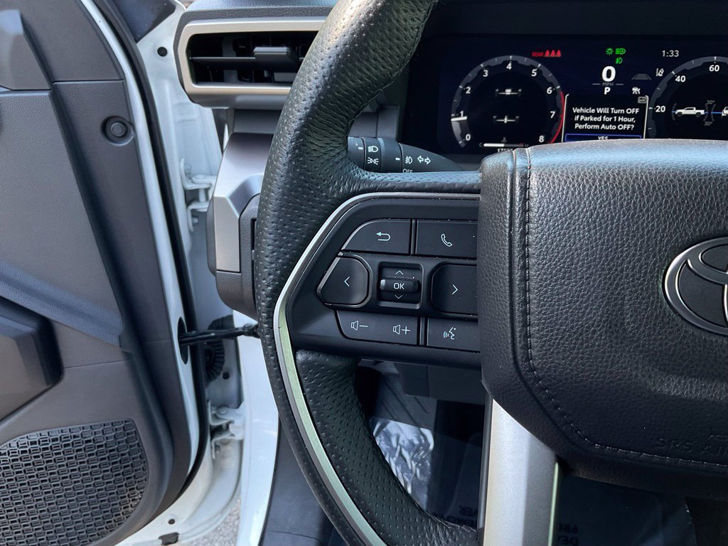 Used 2025 Toyota Tacoma TRD Off-Road AWD/4WD image 11
