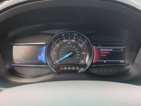 Used 2016 Ford Explorer XLT w/ Equipment Group 202A image 11