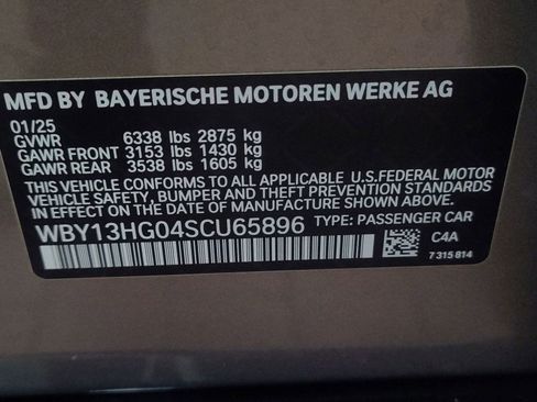 Used 2025 BMW i5 xDrive40 image 14