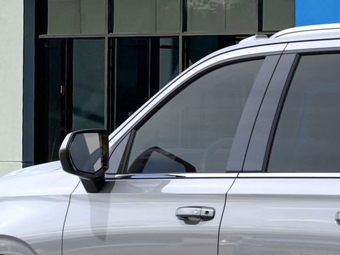 New 2026 Chevrolet Suburban LS image 13