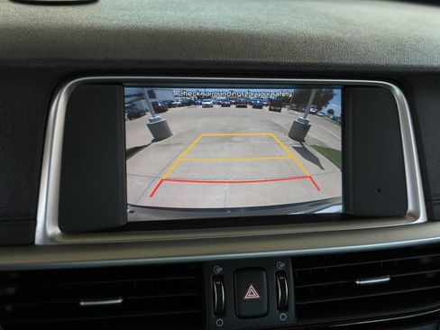 Used 2020 Kia Optima LX image 30