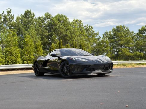Used 2020 Chevrolet Corvette Stingray Coupe w/ 1LT RWD image 13