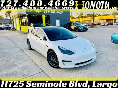 Used 2023 Tesla Model 3 Standard Range RWD image 2