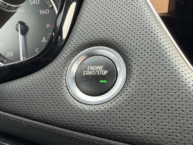 Certified 2024 Cadillac XT5 Premium Luxury AWD/4WD image 28