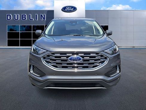 Used 2024 Ford Edge Titanium image 2