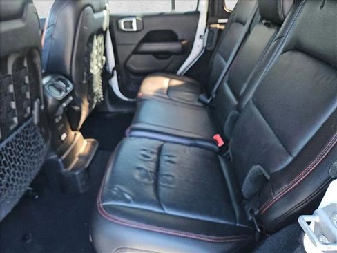 Used 2018 Jeep Wrangler Unlimited Rubicon image 10