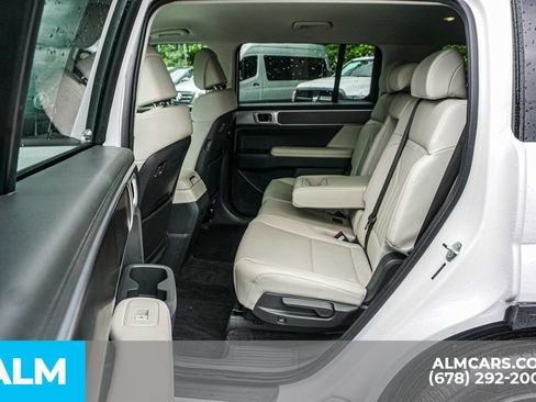 Used 2025 Hyundai Santa Fe SEL FWD image 21