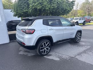 Used 2025 Jeep Compass Limited w/ Elite Group AWD/4WD video 3
