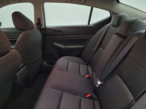 Used 2025 Nissan Altima 2.5 SV FWD image 18