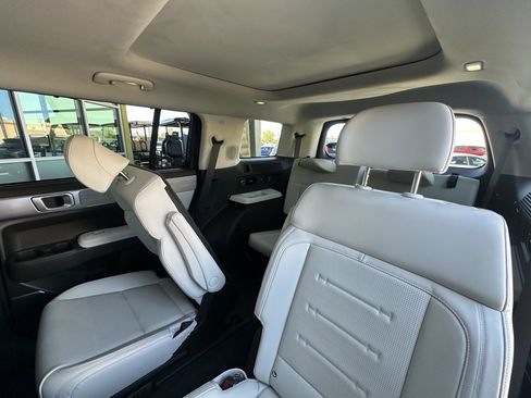 Used 2024 Hyundai Santa Fe Calligraphy image 32