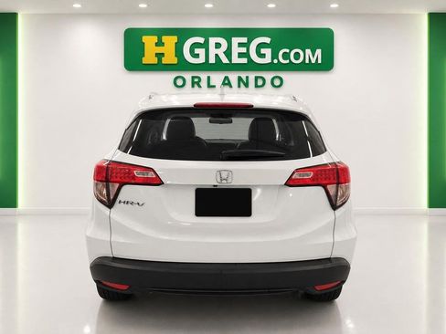 Used 2017 Honda HR-V EX image 8
