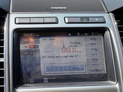 Used 2012 Ford Taurus Limited FWD image 23